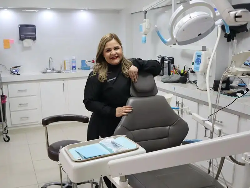 Dr. Dennis Cochran D.D.S.. 