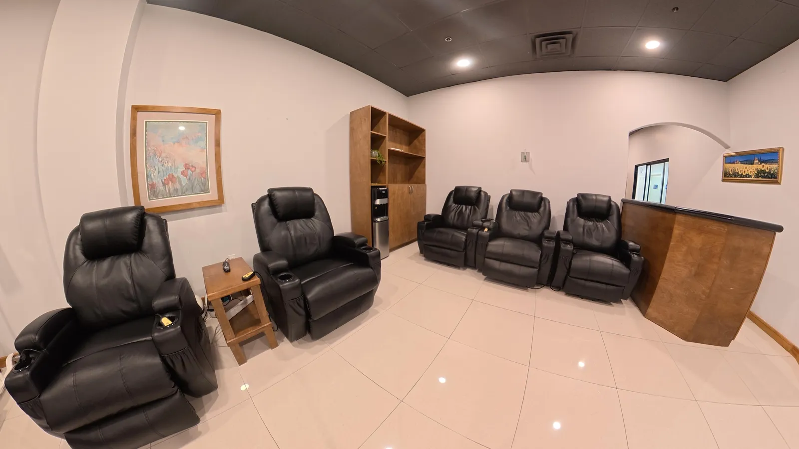 Recliner lounge for patients