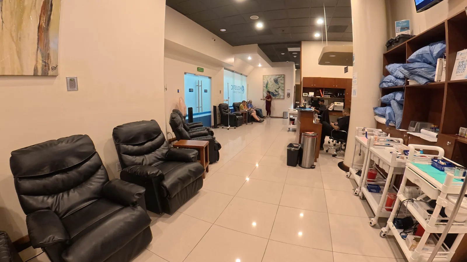 Recovery lounge