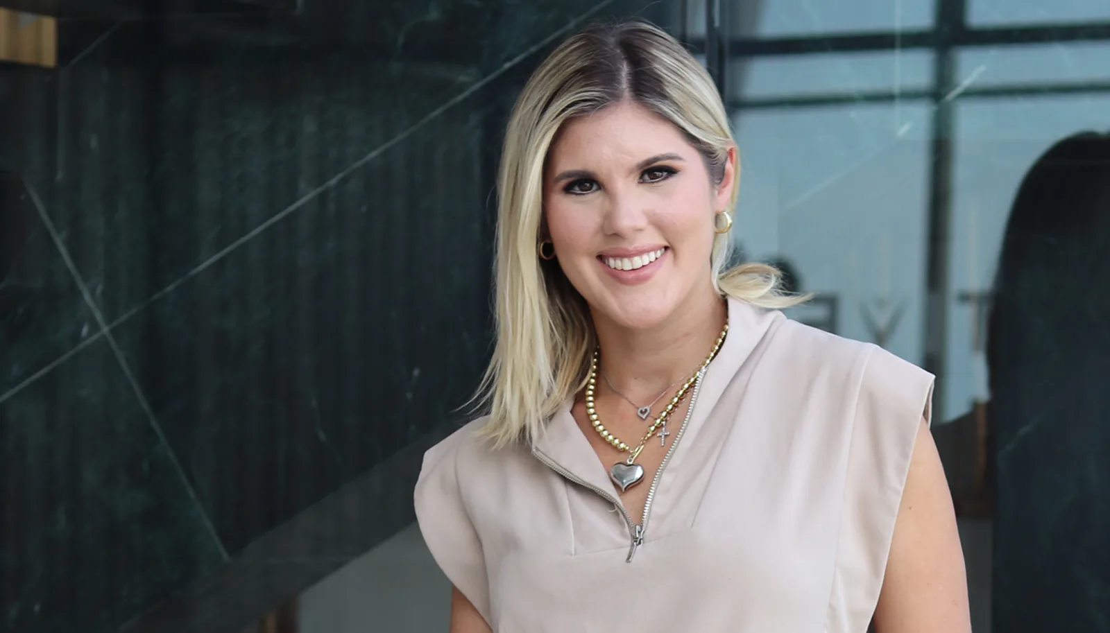 Dr. Andrea Gonzalez, cosmetic dentist in Panama City