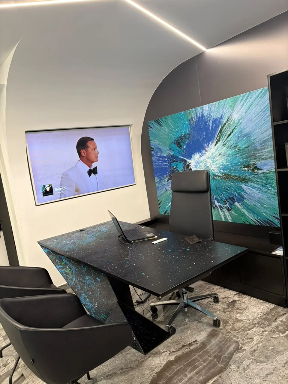 Consultation office at Dental del Real