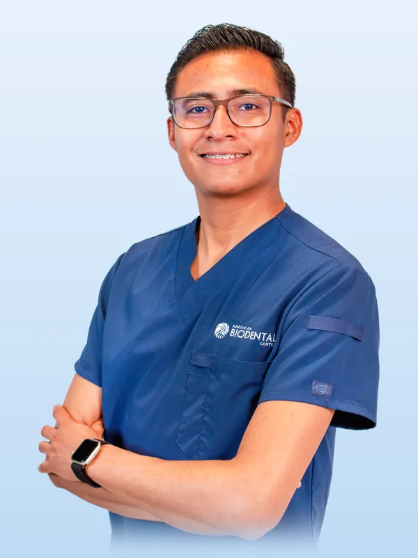 Dr. Christopher Cen Ríos, DDS